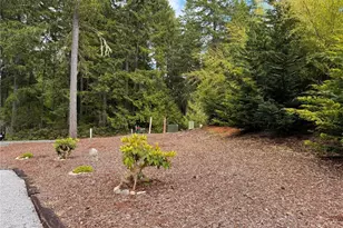 520 N Fairway Dr W, Hoodsport, WA 98548 - Photo 10