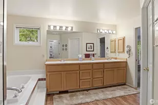 25812 SE 41st St, Sammamish, WA 98029 - Photo 20