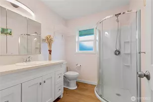 5104 NW Sammamish Rd, Issaquah, WA 98027 - Photo 18