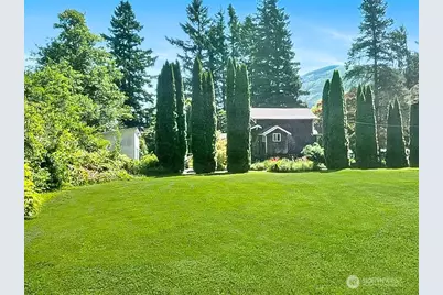 435 Noble Avenue, Hamilton, WA 98255 - Photo 4