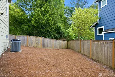 8400 169th Place NE #102, Redmond, WA 98052 - Photo 24
