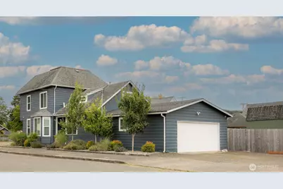 802 Eklund Avenue, Hoquiam, WA 98550 - Photo 2