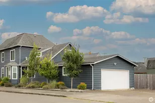 802 Eklund Ave, Hoquiam, WA 98550 - Photo 2