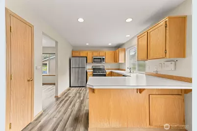 9808 109th Street SW, Lakewood, WA 98498 - Photo 4