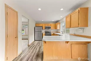 9808 109th St SW, Lakewood, WA 98498 - Photo 4