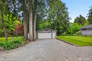 1300 Woodland Dr, Mount Vernon, WA 98274 - Photo 2