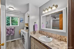 1300 Woodland Dr, Mount Vernon, WA 98274 - Photo 12