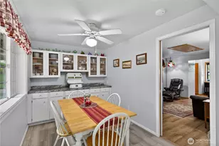 1300 Woodland Dr, Mount Vernon, WA 98274 - Photo 6