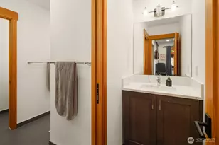 14625 SE 14th St, Bellevue, WA 98007 - Photo 24