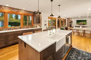 14625 SE 14th St, Bellevue, WA 98007 - Photo 16