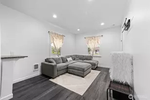 3605 S Cushman Ave, Tacoma, WA 98418 - Photo 10