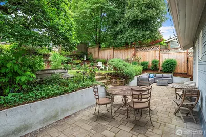 934 30th Avenue, Seattle, WA 98122 - Photo 38