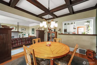 934 30th Avenue, Seattle, WA 98122 - Photo 10