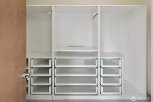 221 NW 50th St, Seattle, WA 98107 - Photo 16
