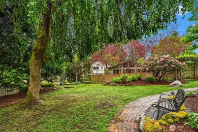 11831 SE 87th Street, Newcastle, WA 98056 - Photo 30