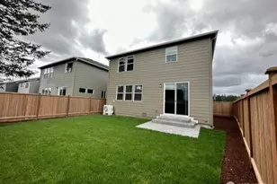 18902 Liberty Rdg Ln, Puyallup, WA 98375 - Photo 4