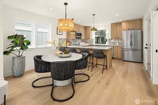 535 N 70th St, Seattle, WA 98103 - Photo 4