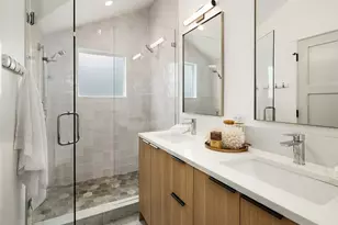 535 N 70th St, Seattle, WA 98103 - Photo 18