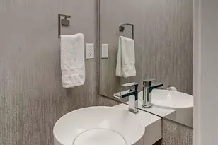 2660 9th Ave W, Seattle, WA 98119 - Photo 14