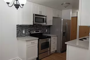 10501 8th Ave NE, Seattle, WA 98125 - Photo 2