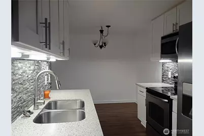 10501 8th Avenue NE #115, Seattle, WA 98125 - Photo 4