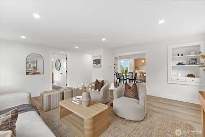 4238 28th Place W, Seattle, WA 98199 - Photo 4
