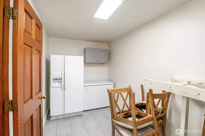 8906 35th Street W, University Place, WA 98466 - Photo 20