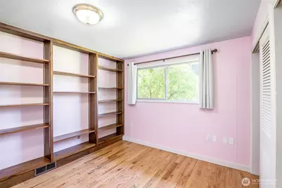 8906 35th Street W, University Place, WA 98466 - Photo 16