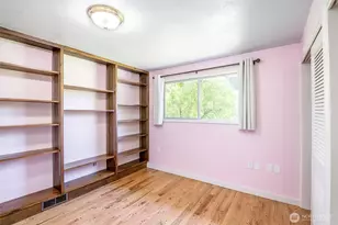 8906 35th St W, University Place, WA 98466 - Photo 16