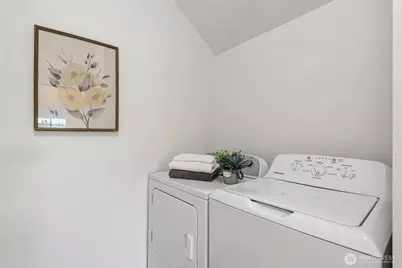 8509 A Interlake Avenue N, Seattle, WA 98103 - Photo 20