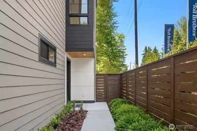 14821 Hs#11 NE 2nd Court, Bellevue, WA 98007 - Photo 4
