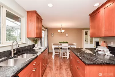 9102 46th Drive NE, Marysville, WA 98270 - Photo 4