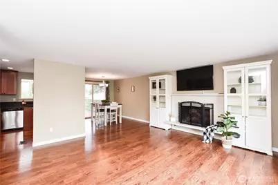 9102 46th Drive NE, Marysville, WA 98270 - Photo 2