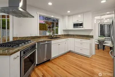 933 6th Place S, Kirkland, WA 98033 - Photo 16