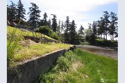 6728 Totem Beach Loop Road, Tulalip, WA 98271 - Photo 34