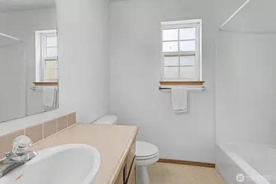 313 Peach Avenue, Sunnyside, WA 98944 - Photo 18