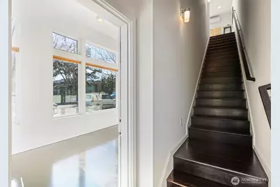 8501 14th Avenue NW, Seattle, WA 98117 - Photo 10