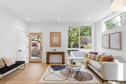 6217 9th Avenue NE, Seattle, WA 98115 - Photo 8