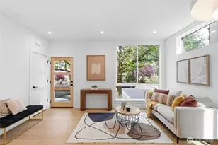 6217 9th Ave NE, Seattle, WA 98115 - Photo 8