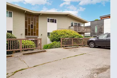 2552 14th Avenue W #403, Seattle, WA 98119 - Photo 22