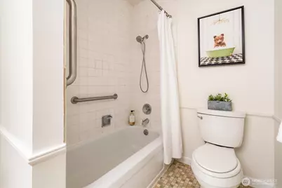 2552 14th Avenue W #403, Seattle, WA 98119 - Photo 18