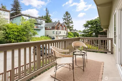 2552 14th Avenue W #403, Seattle, WA 98119 - Photo 20