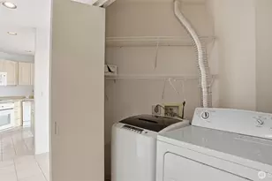 4528 8th Ave NE, Seattle, WA 98105 - Photo 14