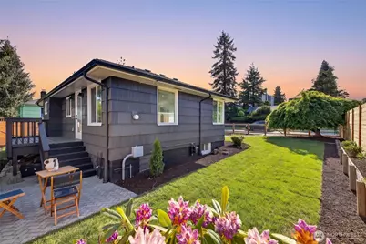 3402 48th Avenue SW, Seattle, WA 98116 - Photo 2