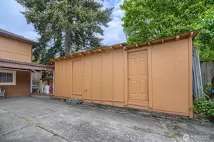 4207 S Bateman St, Seattle, WA 98118 - Photo 18