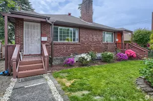 4207 S Bateman St, Seattle, WA 98118 - Photo 2