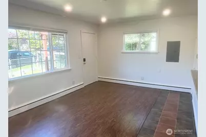 4207 S Bateman Street, Seattle, WA 98118 - Photo 4