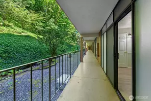 1221 Harbor Ave SW, Seattle, WA 98116 - Photo 6