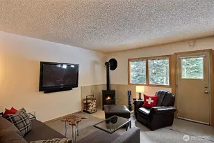 220 Tanner Way, Snoqualmie Pass, WA 98068 - Photo 4