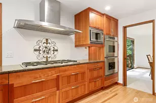 3903 142nd Pl NE, Bellevue, WA 98007 - Photo 10